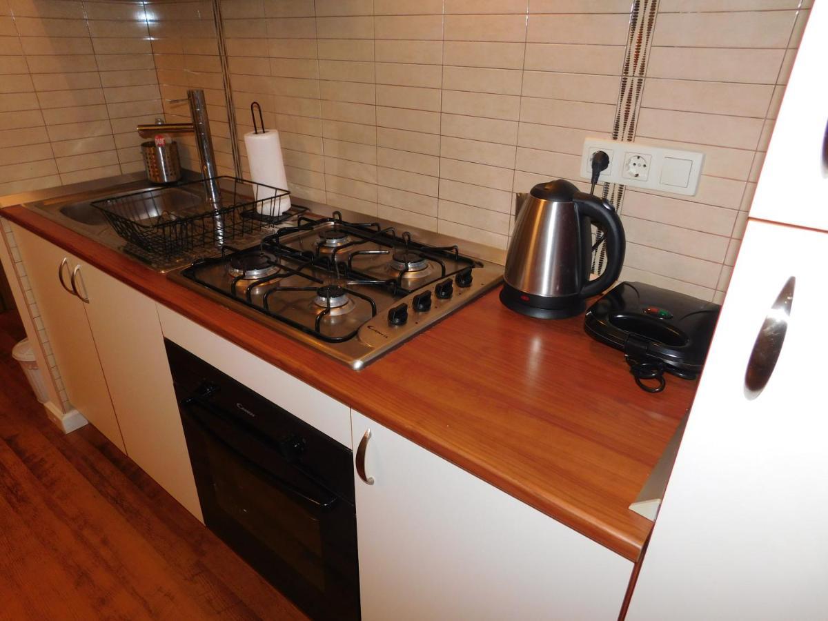 Ana Apartment *